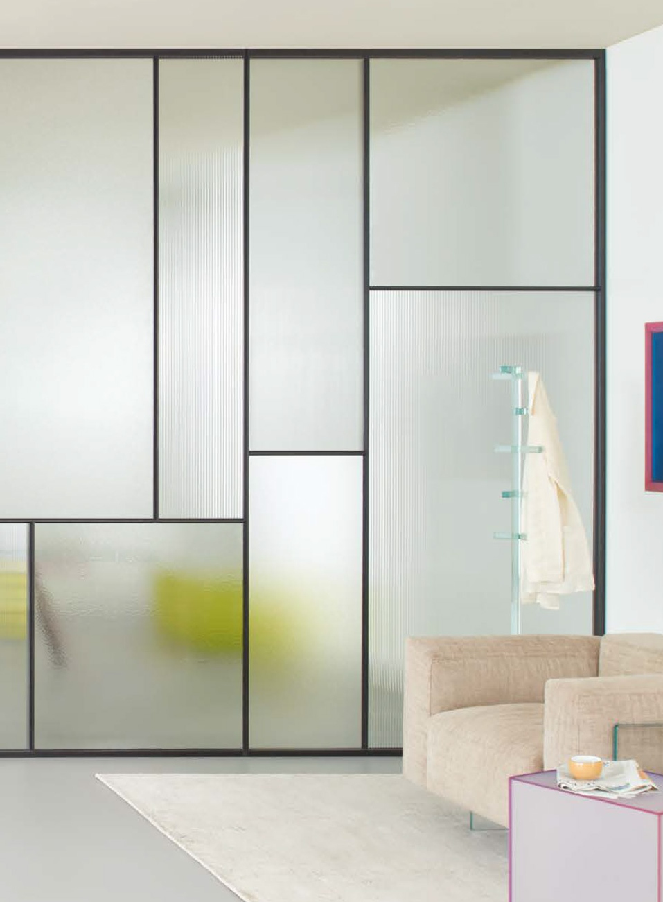 Modern kitchen with seamless profile shutters