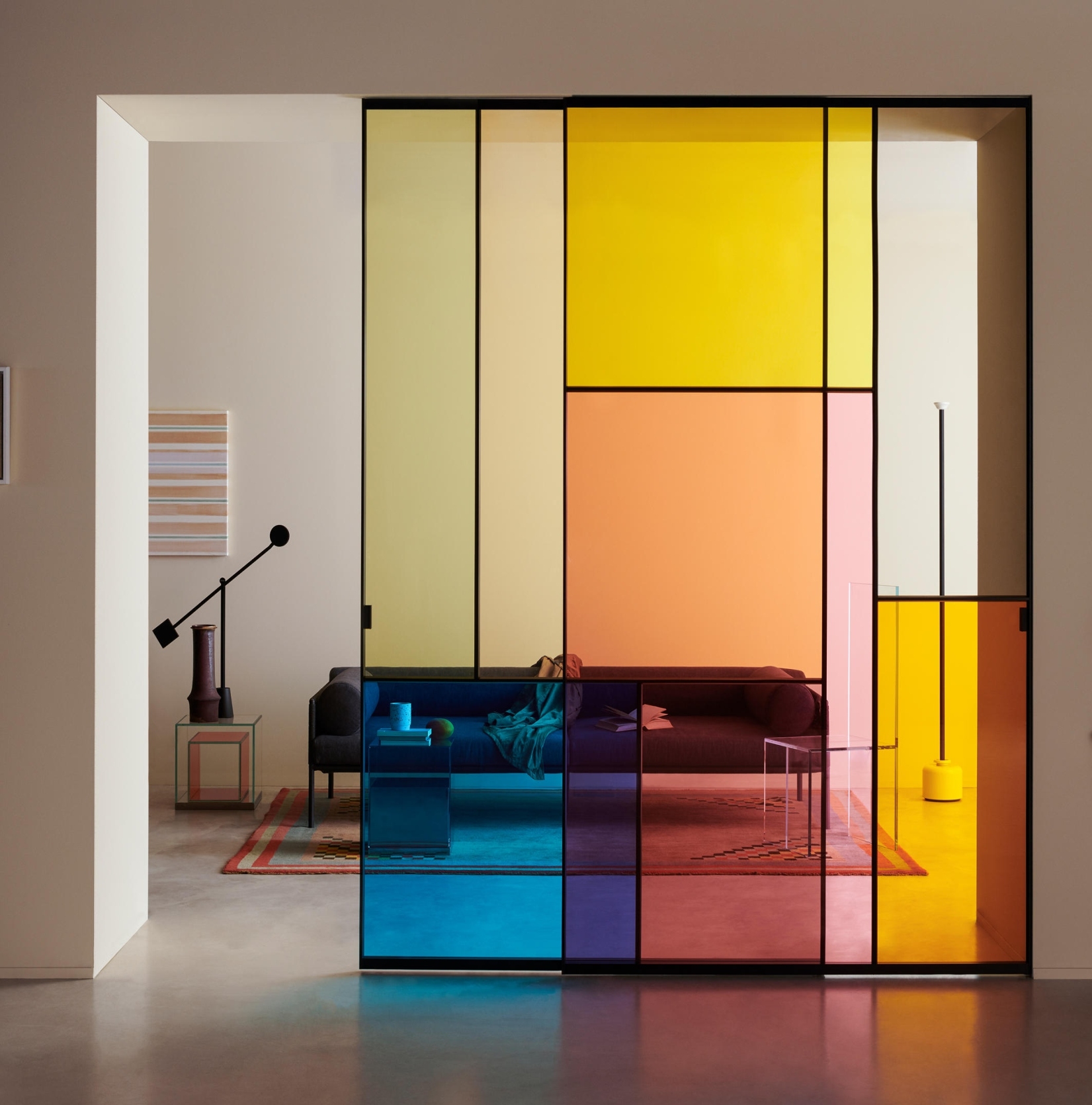 Modern kitchen with seamless profile shutters