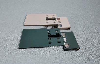 Modern kitchen with seamless profile shutters