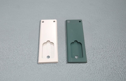 Modern kitchen with seamless profile shutters